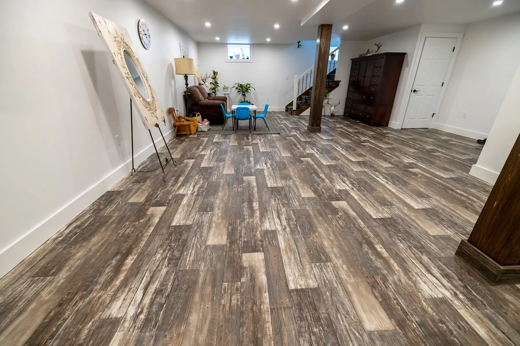 basement with vinyl flooring