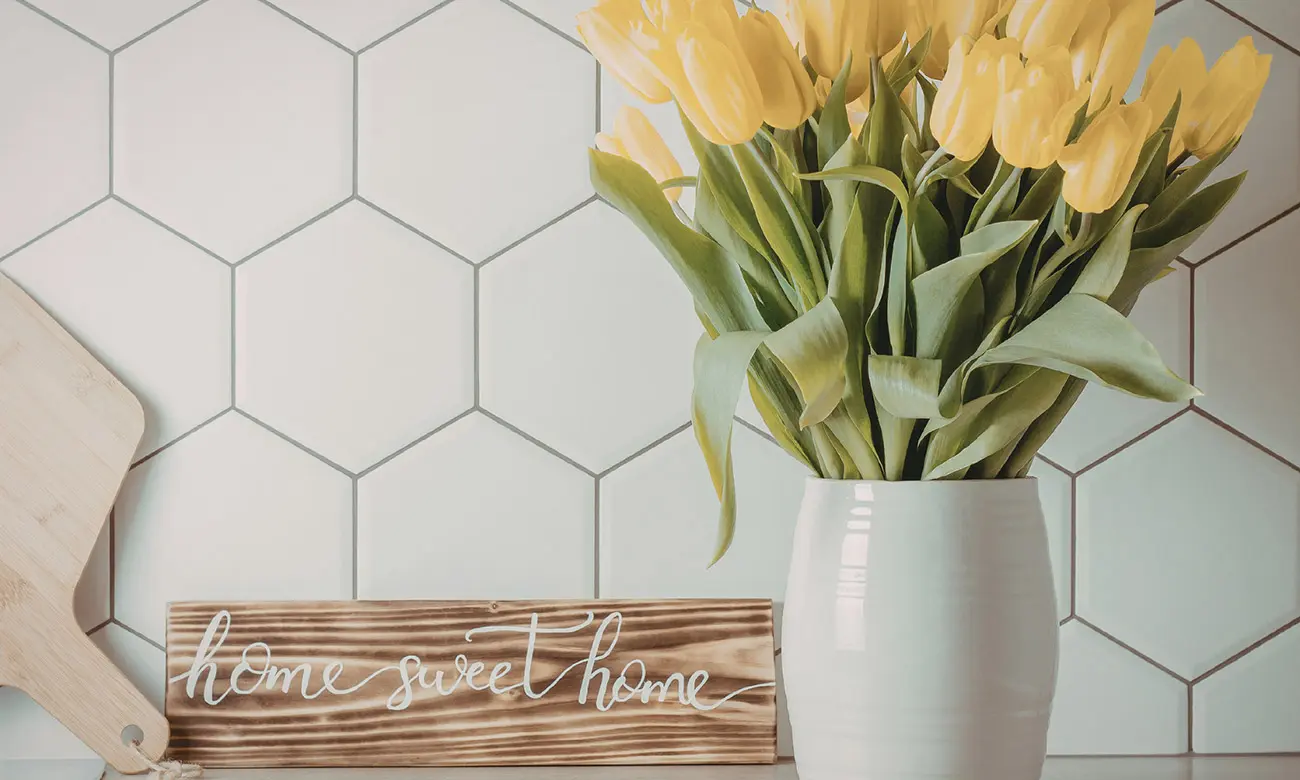 Tile backsplash in kitchen