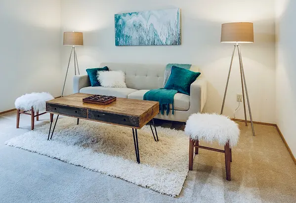 room with carpet